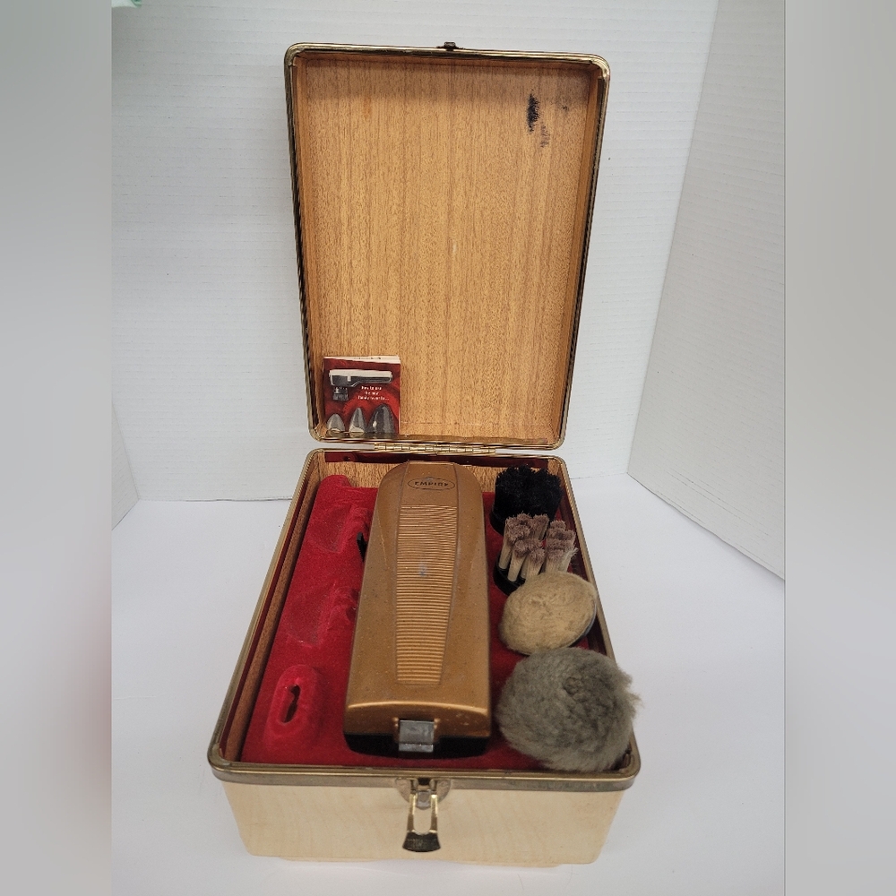 Vintage Empire Shoe Kit